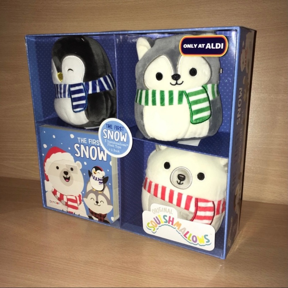 First snow gift set 3 Squishmallows and a book